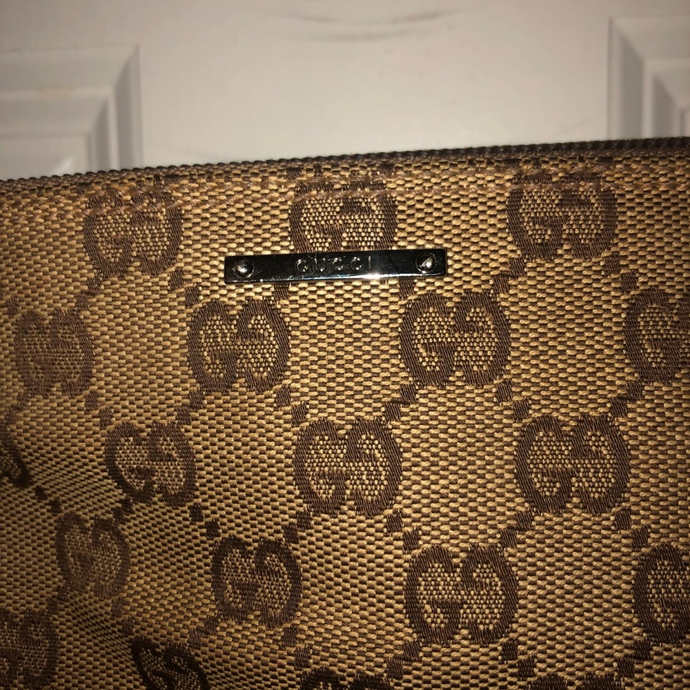 Authentic Gucci Brown Monogram Baguette Purse - Picture 6 of 8